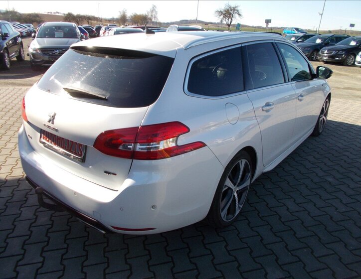 Peugeot 308 Kombi 2,0 l 133 kw