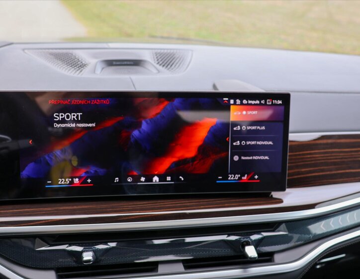 BMW X7 SUV / Terénní 3,0 l 259 kw