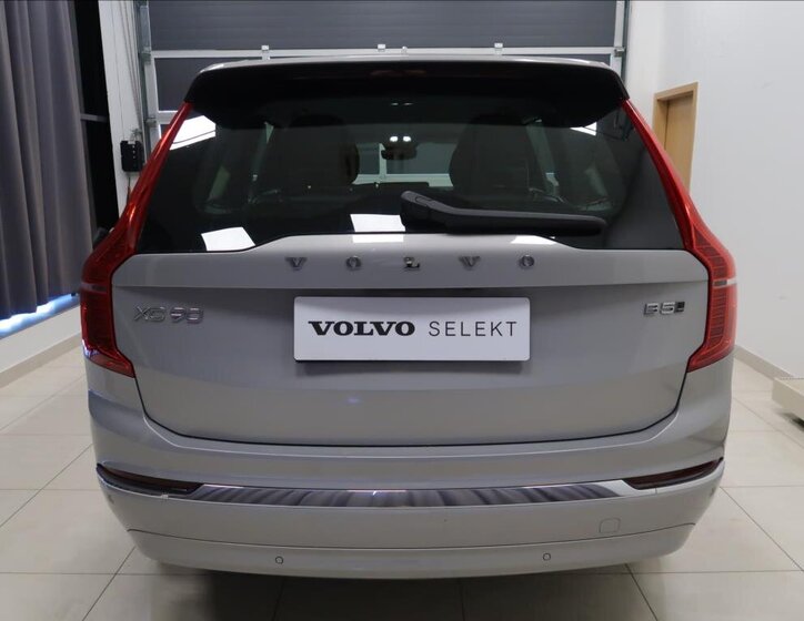 Volvo XC90 5