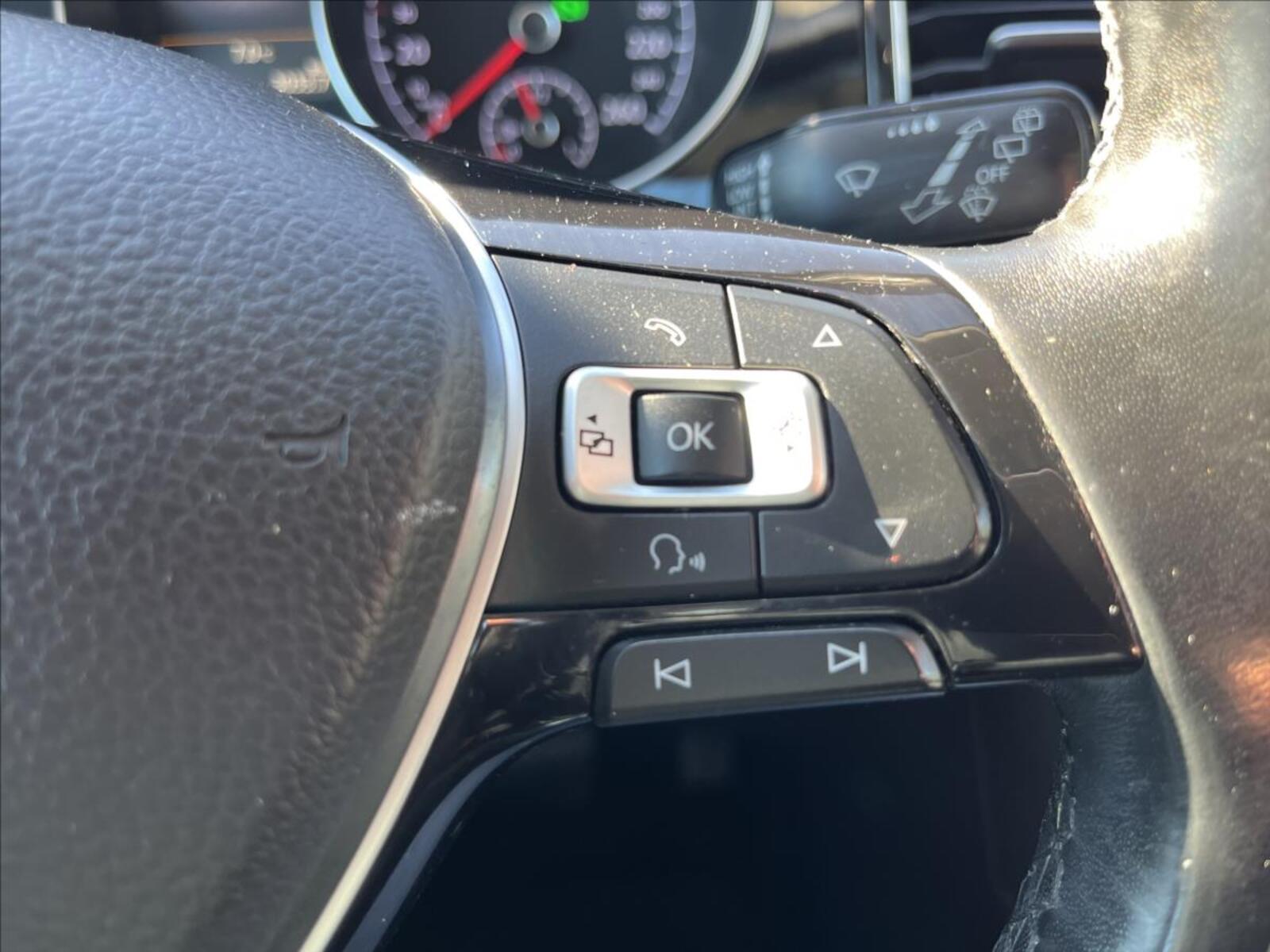 Volkswagen Golf Sportsvan 30