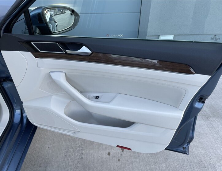 Volkswagen Passat Sedan 1,8 l 132 kw