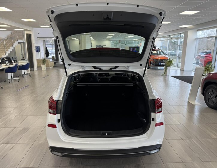 Hyundai i30 Kombi 1,6 l 110 kw