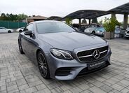 Mercedes-Benz Třídy E 8