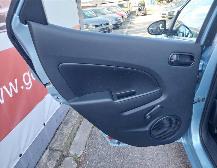 Mazda 2 Hatchback 1,3 l 855 kw