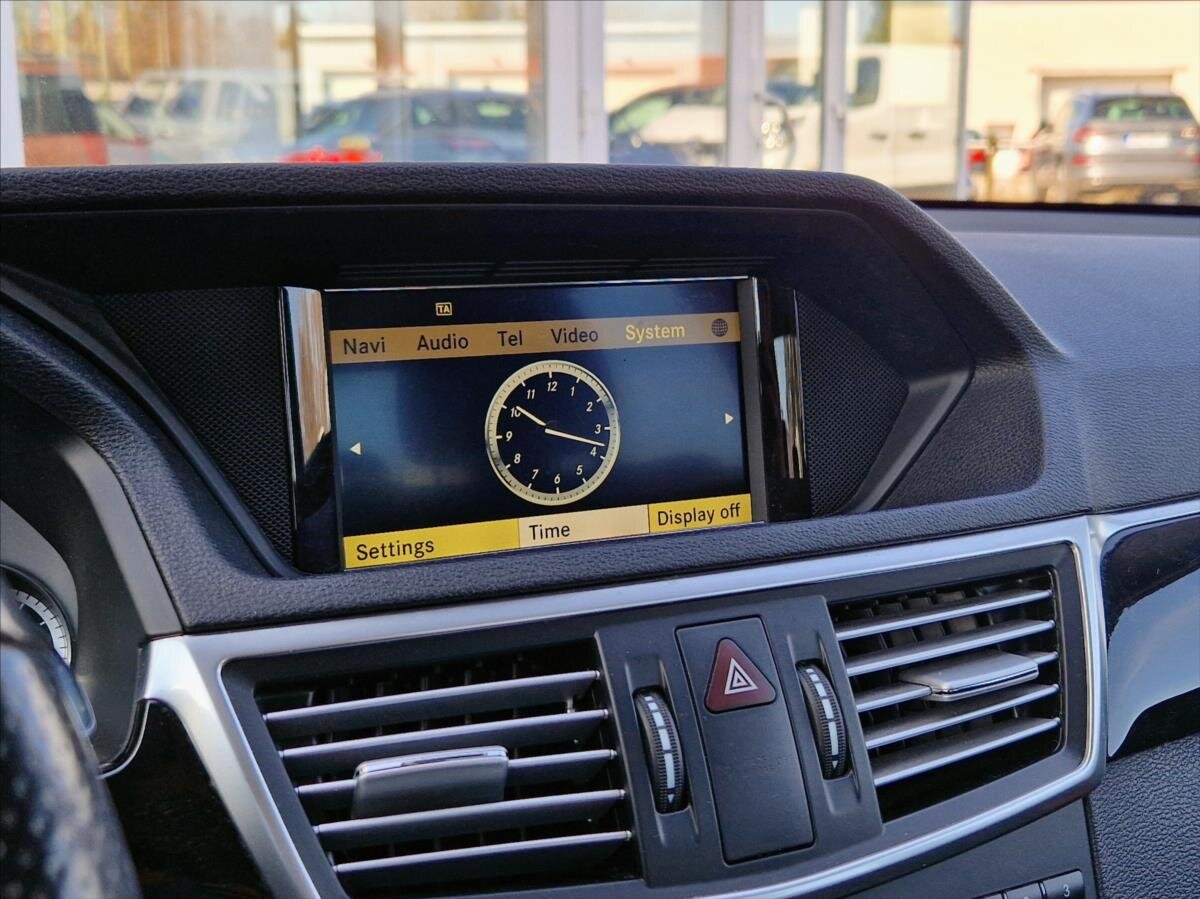 Mercedes-Benz Třídy E Sedan / Limuzína 3,0 l 195 kw