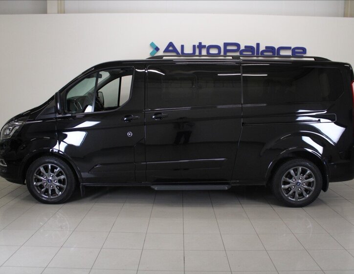 Ford Tourneo Custom MPV 2,0 l 125 kw
