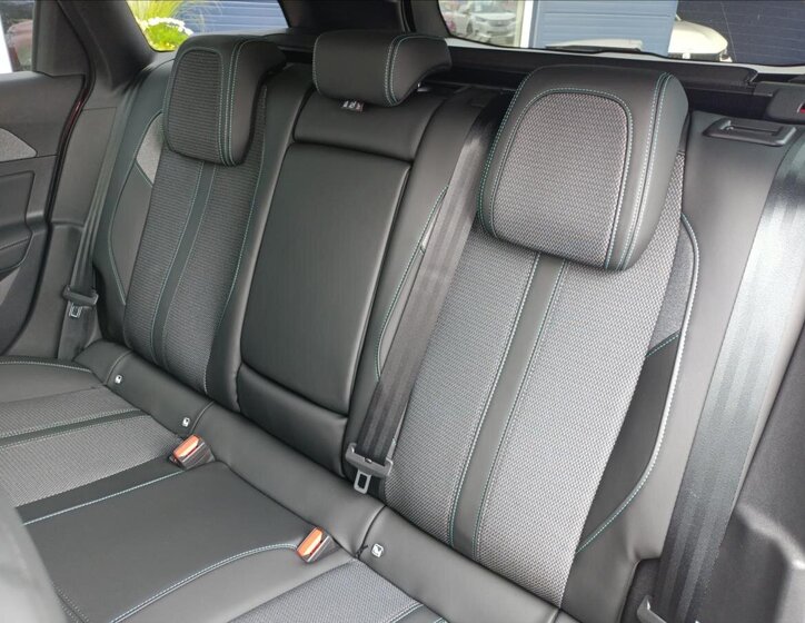 Peugeot 308 Kombi 1,5 l 96 kw