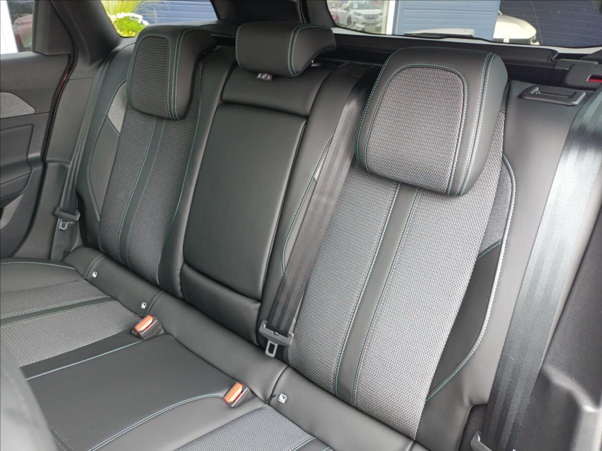 Peugeot 308 Kombi 1,5 l 96 kw