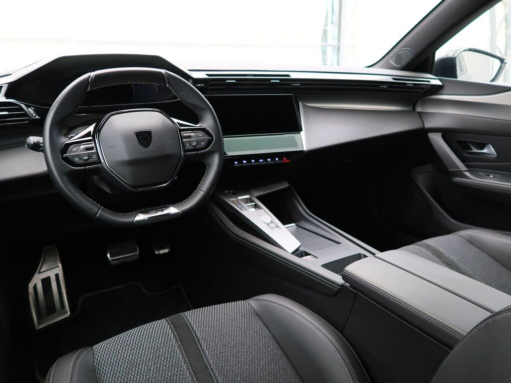 Peugeot 308 Kombi 1,2 l 96 kw