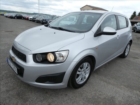 Chevrolet Aveo Hatchback 1,4 l 74 kw