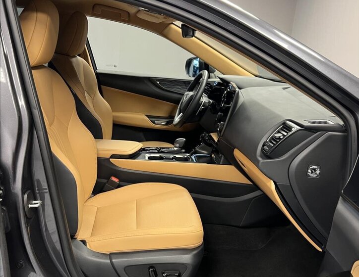 Lexus NX 350h SUV 2,5 l 179 kw