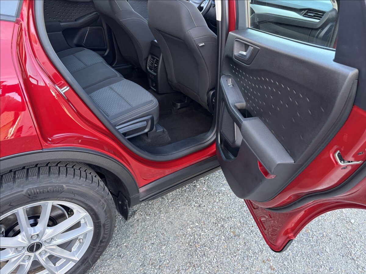 Ford Kuga Kombi 2,0 l 140 kw