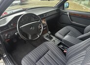 Mercedes-Benz 124 Kupé 1,9 l 100 kw