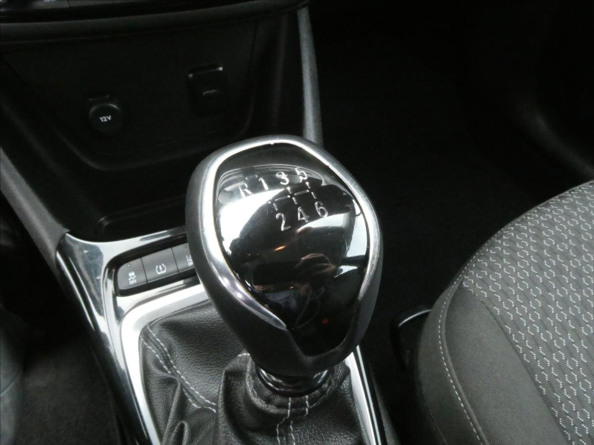 Opel Crossland X MPV 1,2 l 96 kw