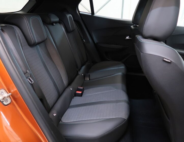 Peugeot 2008 SUV 1,2 l 74 kw