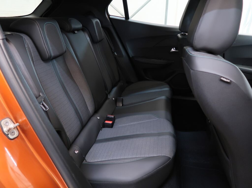 Peugeot 2008 SUV 1,2 l 74 kw