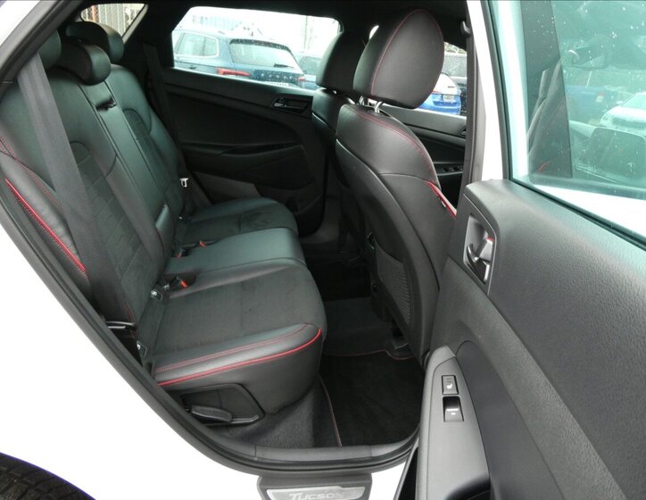 Hyundai Tucson SUV 1,6 l 100 kw