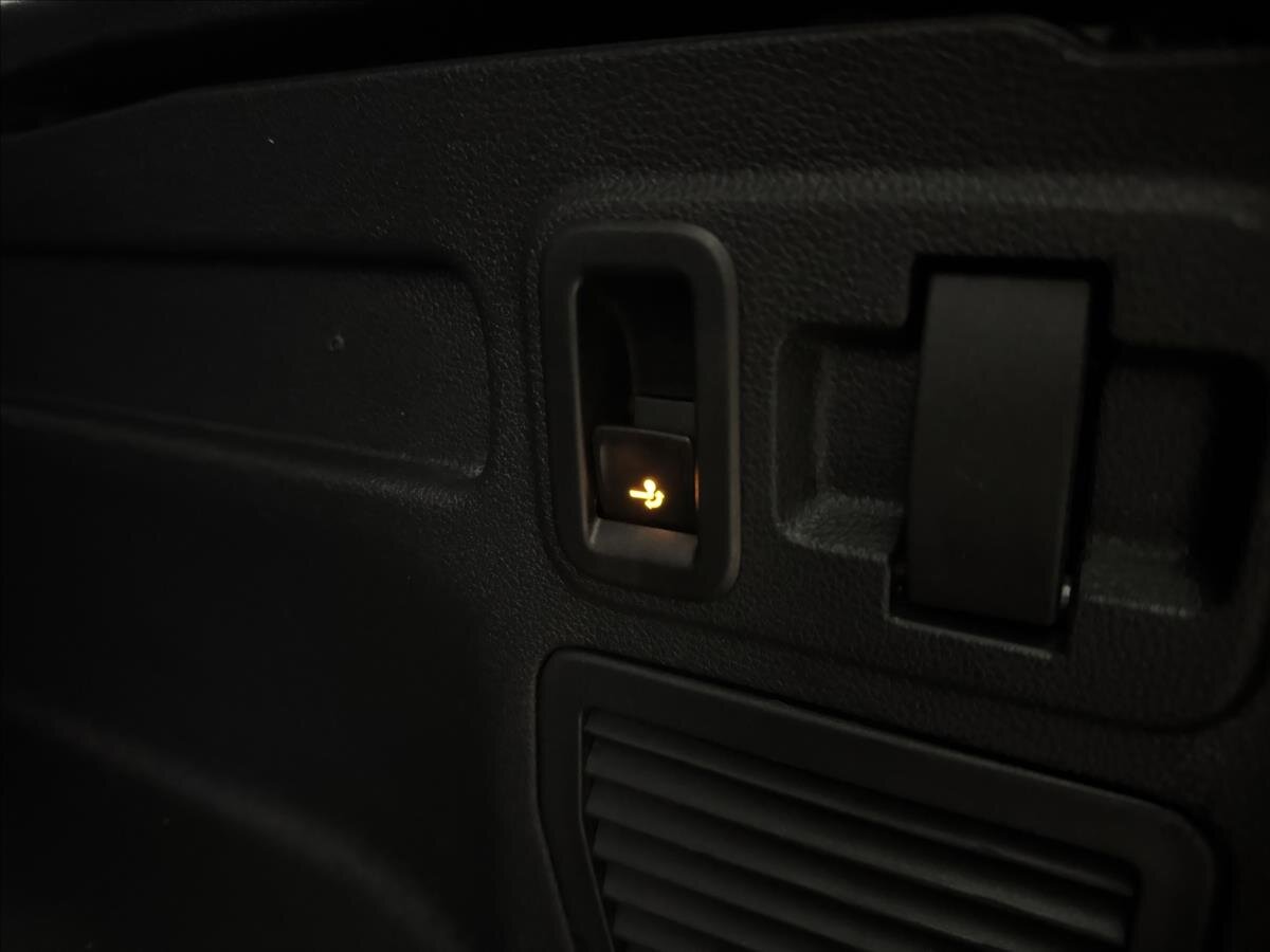 Volkswagen Touran MPV 2,0 l 140 kw