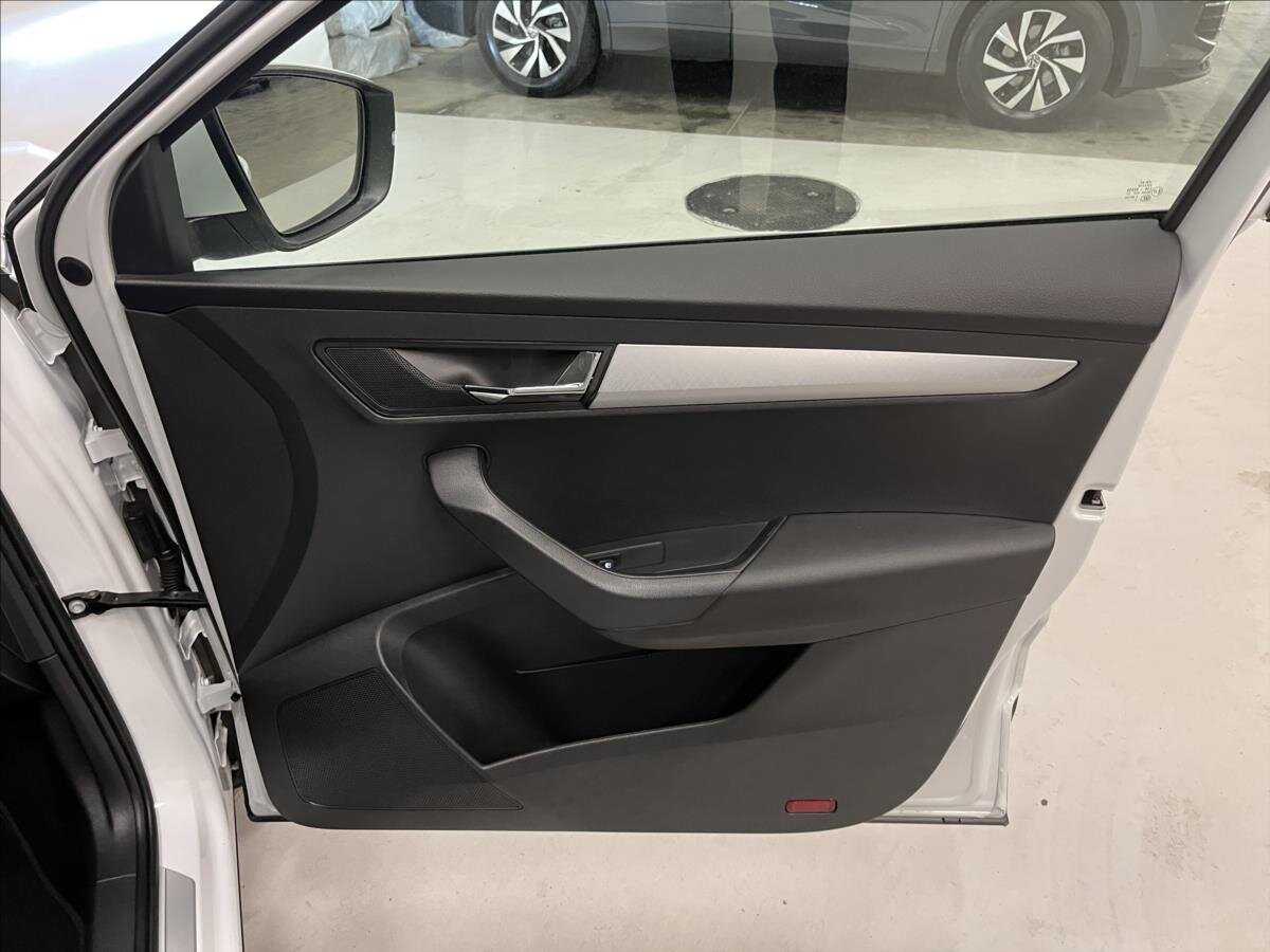 Škoda Karoq SUV / Terénní 1,5 l 110 kw