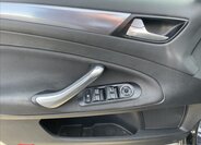 Ford Mondeo Kombi 2,0 l 103 kw