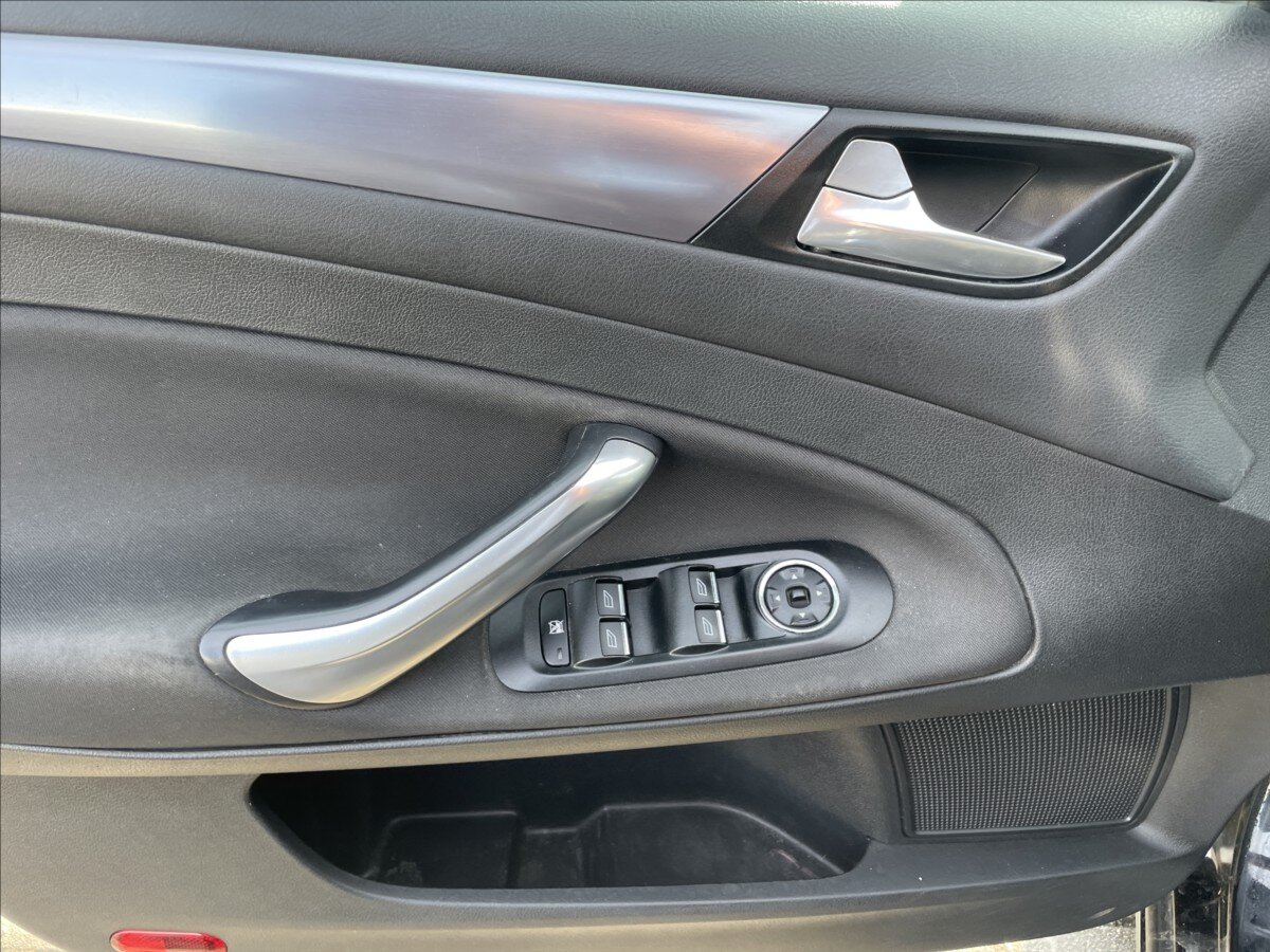 Ford Mondeo Kombi 2,0 l 103 kw