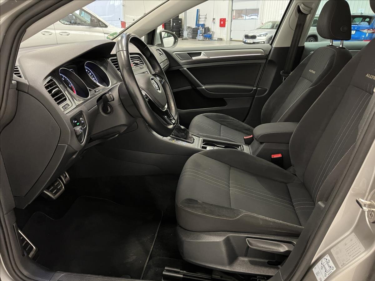 Volkswagen Golf Kombi 2,0 l 135 kw