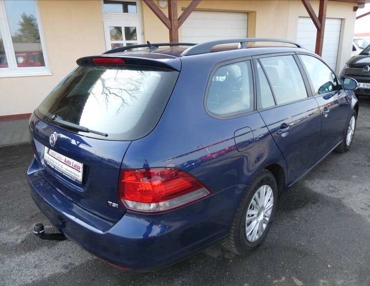 Volkswagen Golf Kombi 1,2 l 77 kw