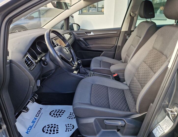 Volkswagen Golf Sportsvan 10