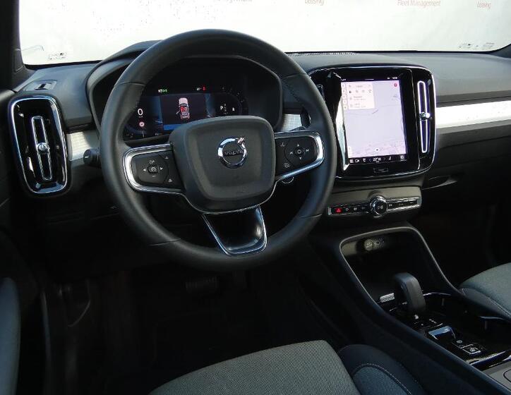 Volvo XC40 5