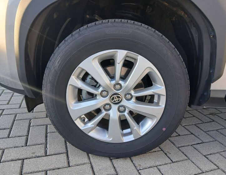 Toyota Yaris Cross 28