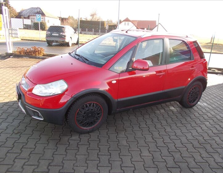 Fiat Sedici Hatchback 1,6 l 88 kw