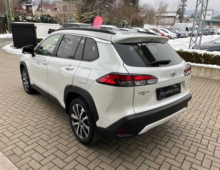 Toyota Corolla Cross SUV 2,0 l 112 kw
