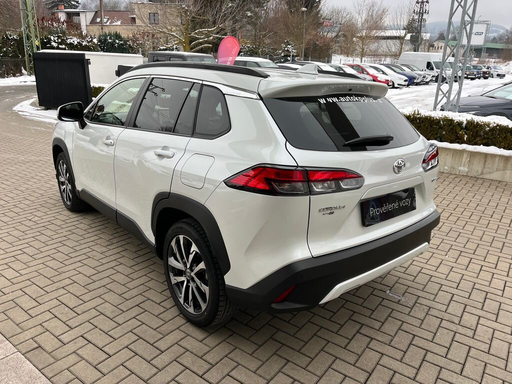 Toyota Corolla Cross SUV 2,0 l 112 kw