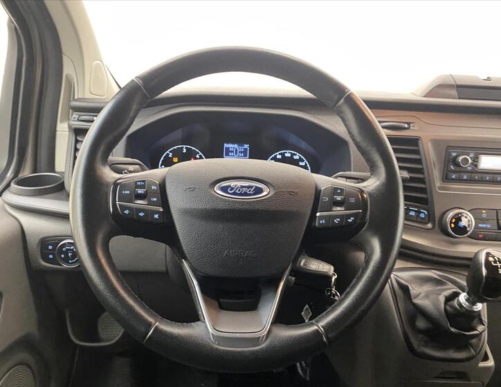 Ford Transit Custom 10