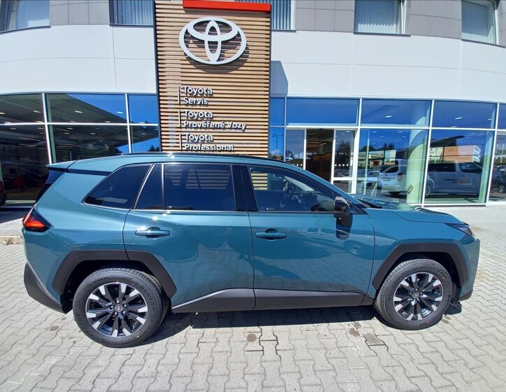 Toyota RAV4 SUV / Terénní 2,5 l 136 kw
