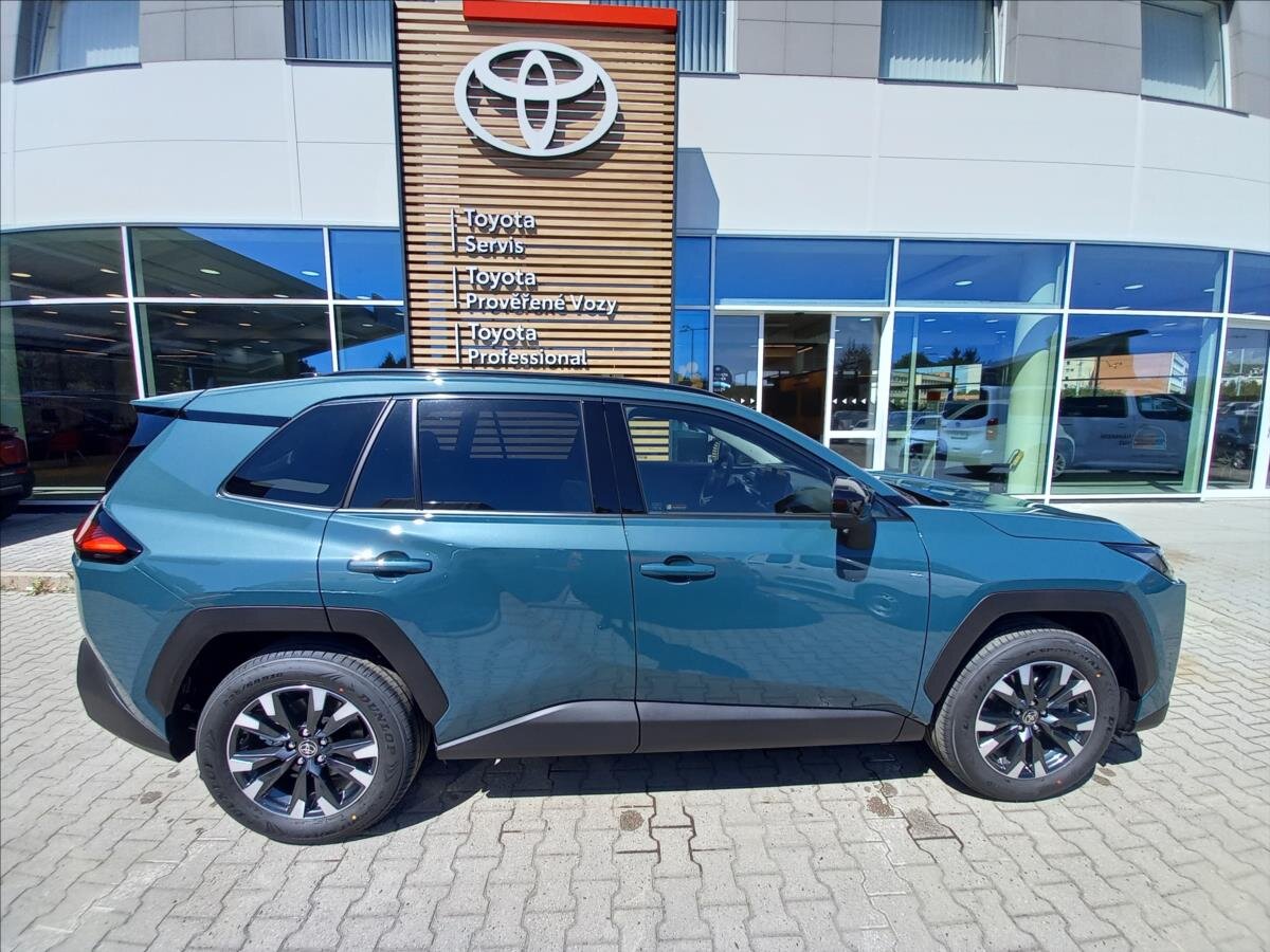 Toyota RAV4 SUV / Terénní 2,5 l 136 kw
