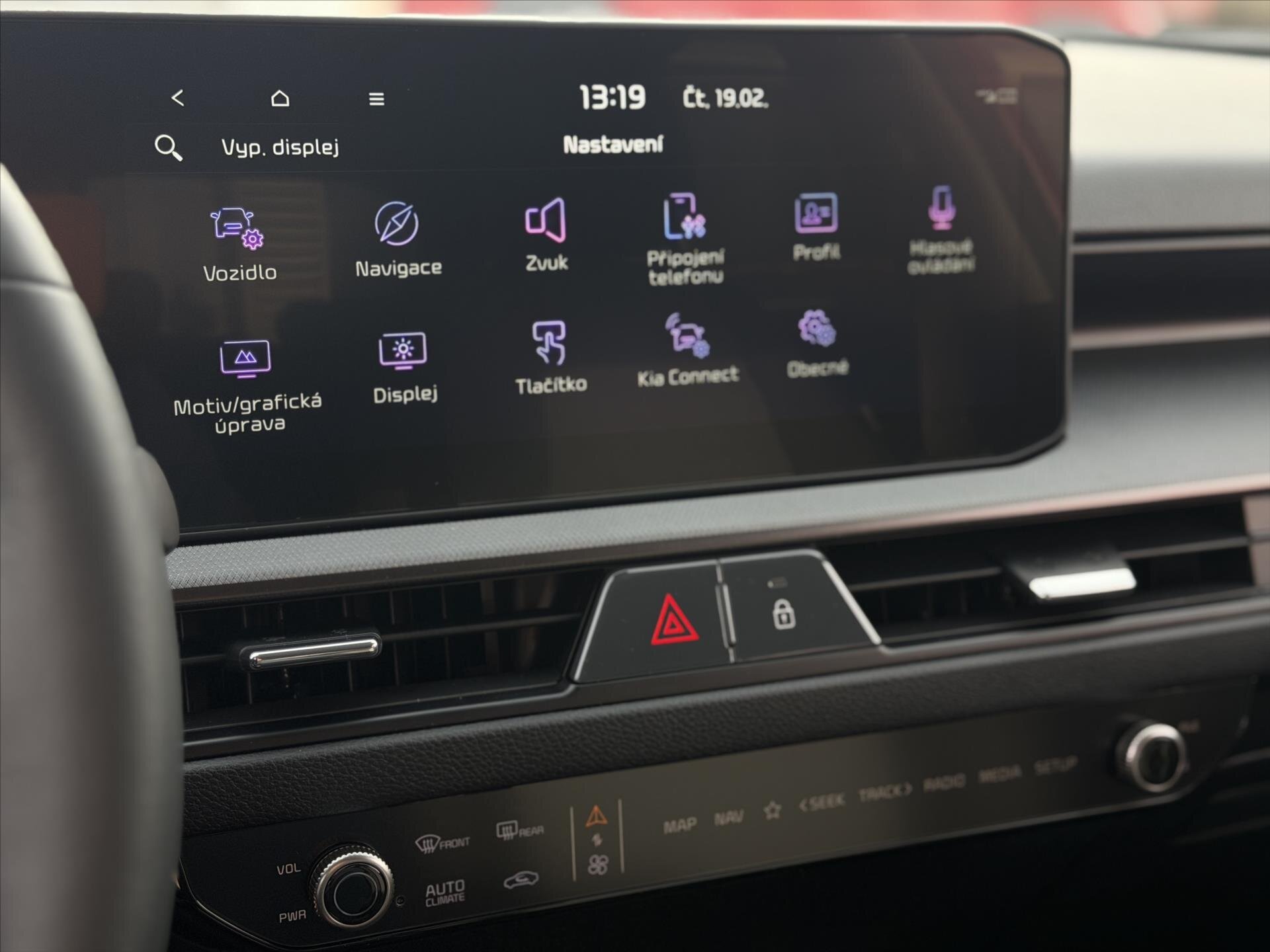 KIA Stonic CUV / Crossover 998,0 74 kw