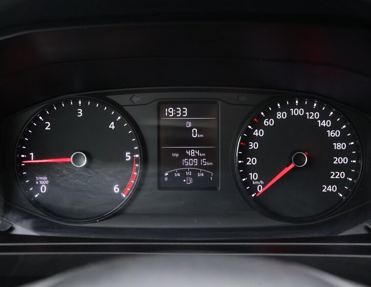 Volkswagen Transporter Kombi 2,0 l 62 kw