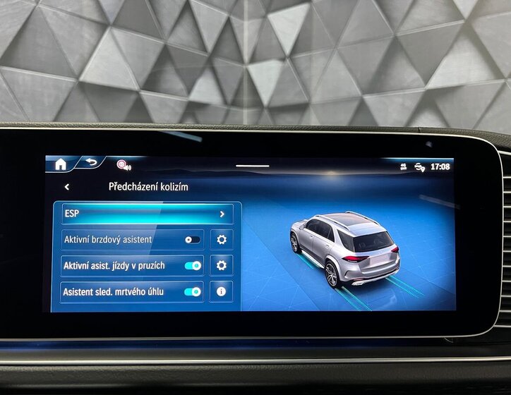 Mercedes-Benz GLE SUV / Terénní 3,0 l 270 kw