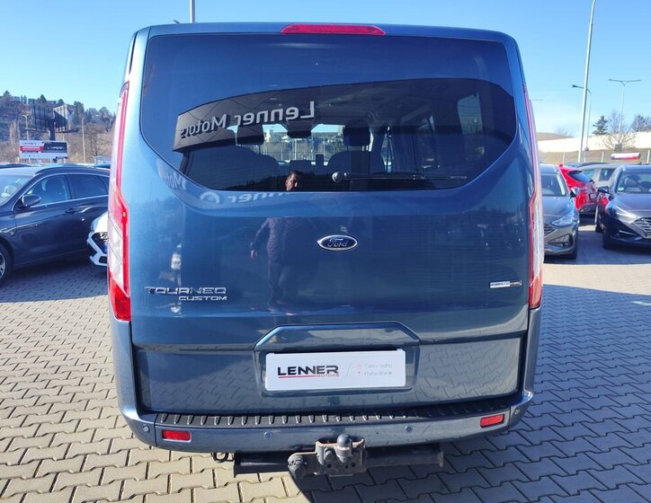 Ford Tourneo Custom VAN / Minibus 2,0 l 110 kw