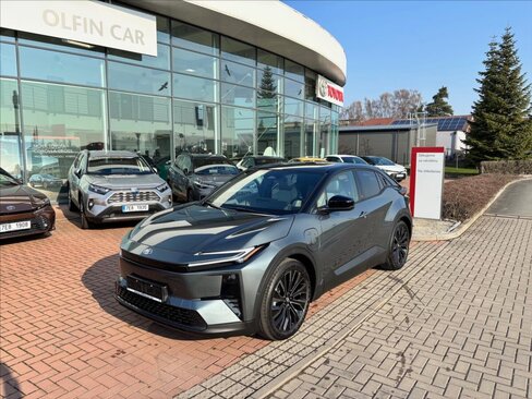 Toyota C-HR SUV / Terénní 0,0 252 kw