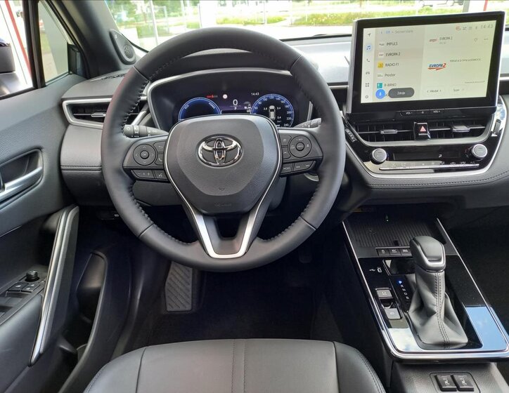 Toyota Corolla Cross SUV 2,0 l 131 kw