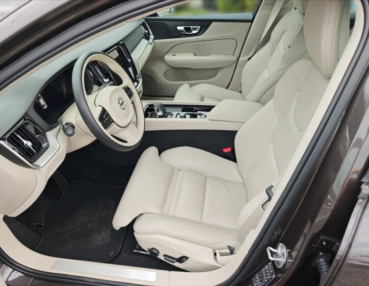 Volvo S60 Sedan / Limuzína 2,0 l 184 kw