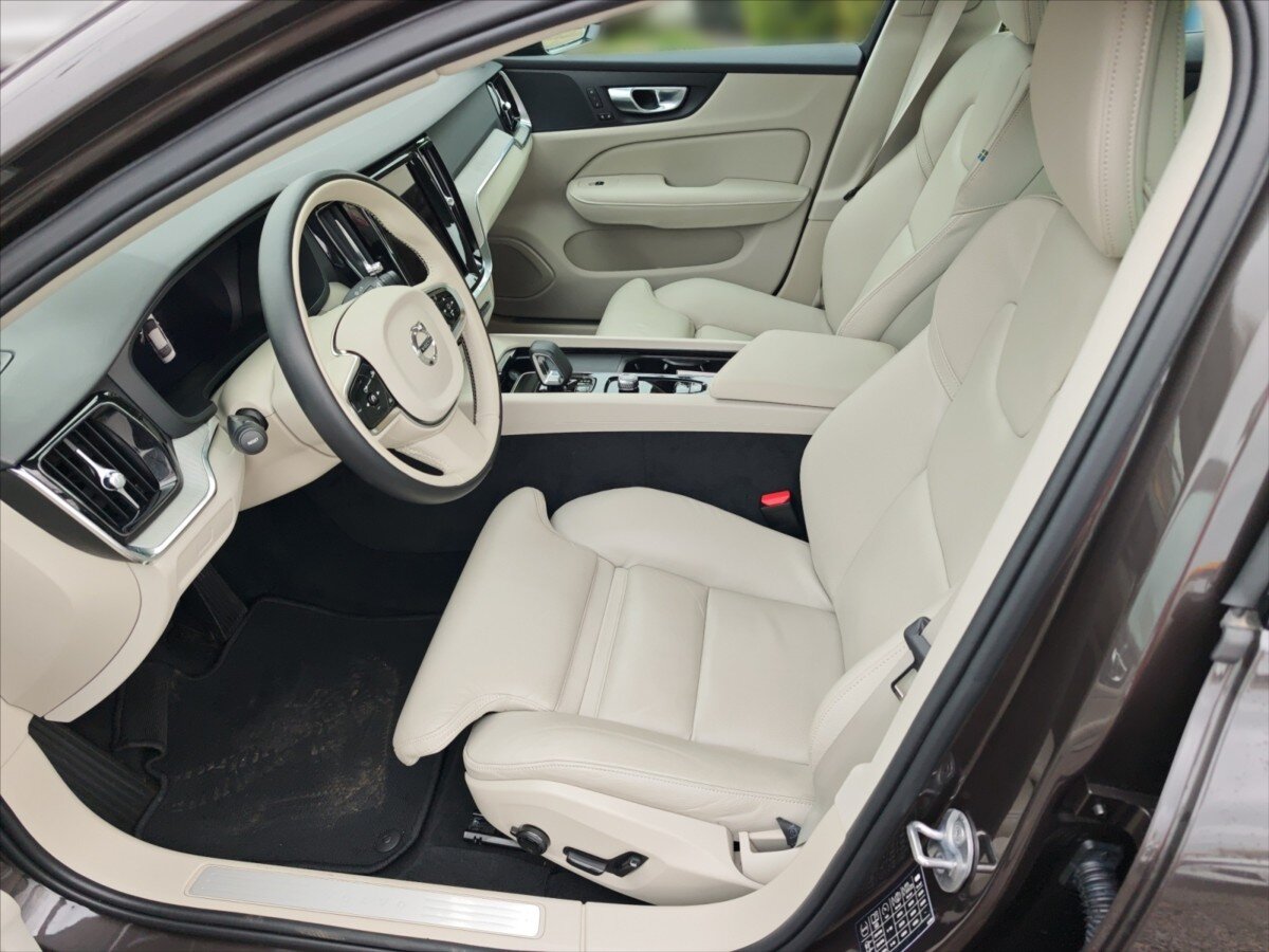 Volvo S60 Sedan / Limuzína 2,0 l 184 kw