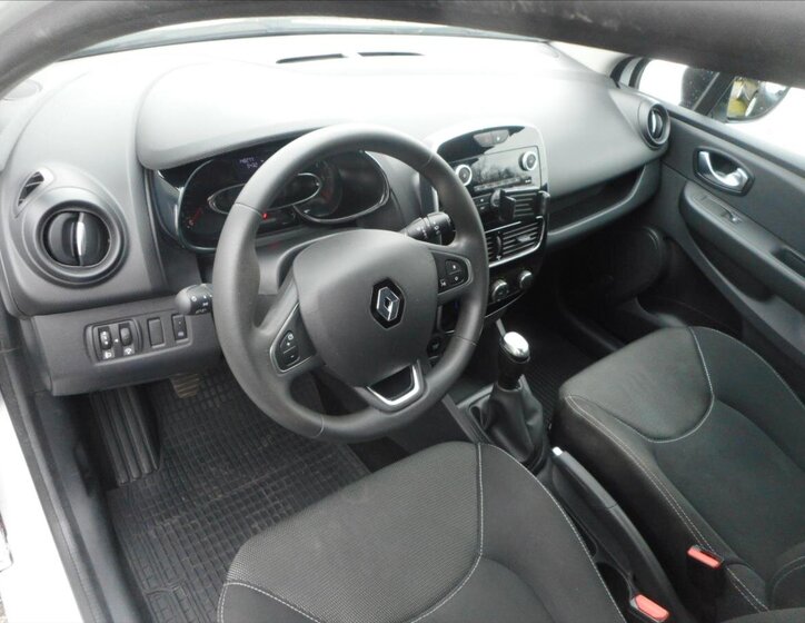 Renault Clio Hatchback 898,0 56 kw