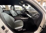 Mercedes-Benz EQB 11