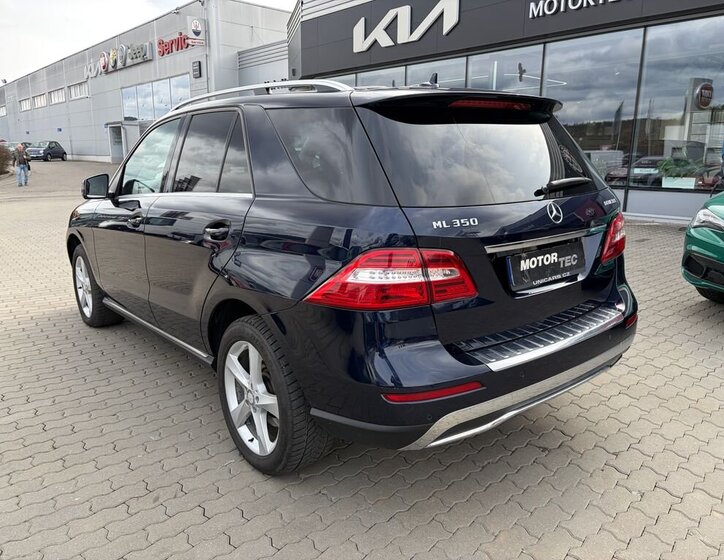 Mercedes-Benz Třídy M SUV / Terénní 3,0 l 190 kw