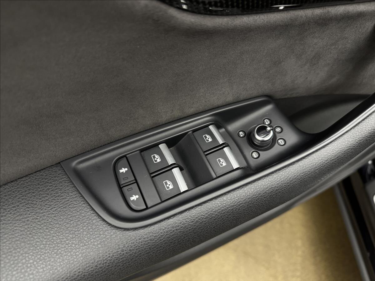 Audi SQ7 SUV / Terénní 4,0 l 320 kw