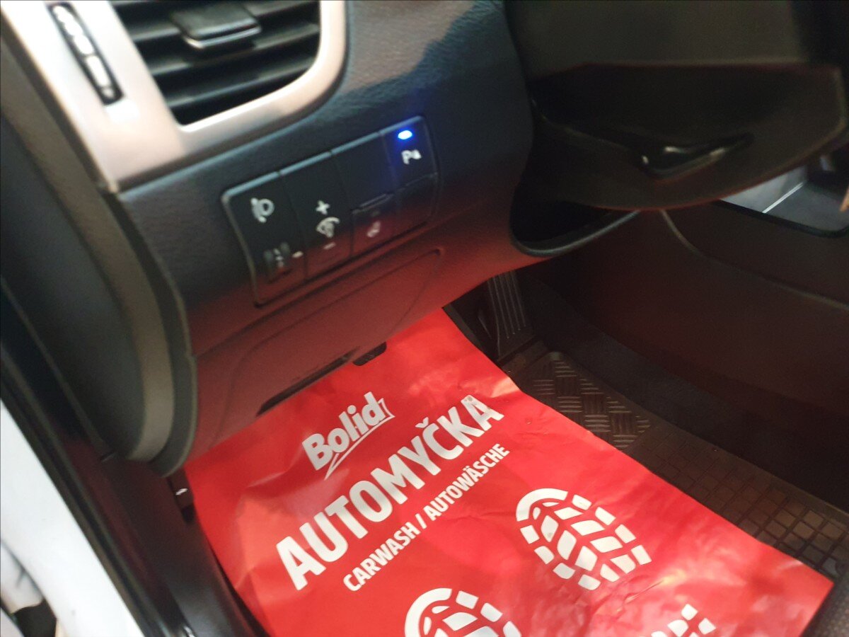 Hyundai i30 Kombi 1,6 l 88 kw