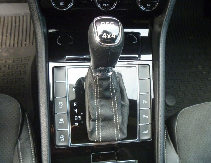 Škoda Superb Liftback 2,0 l 140 kw